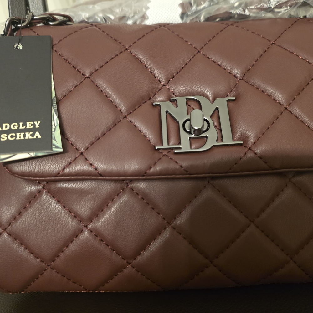 NWT Badgley Mischka Quilted Crossbody - Picture 3 of 10